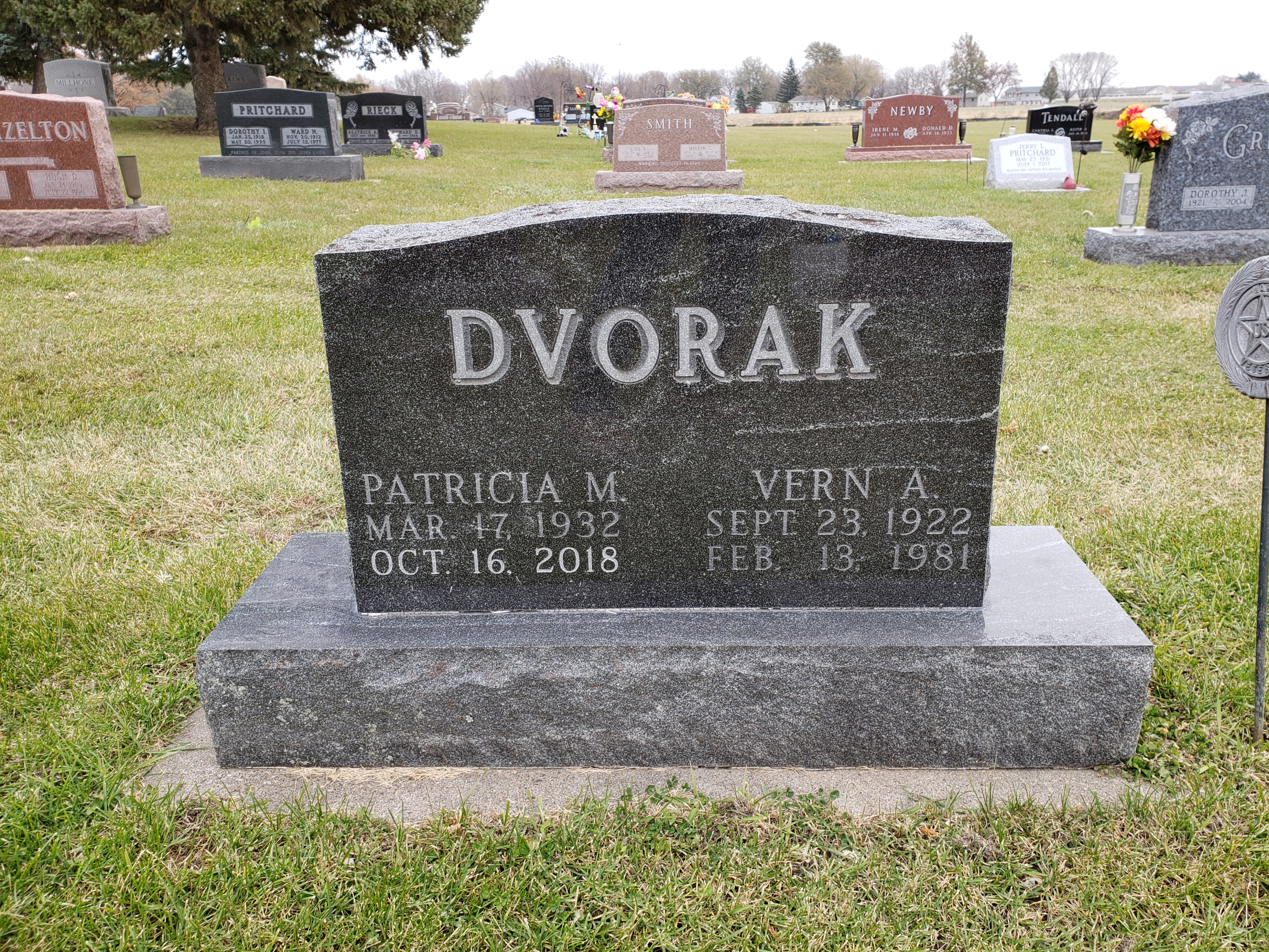 grave_photo